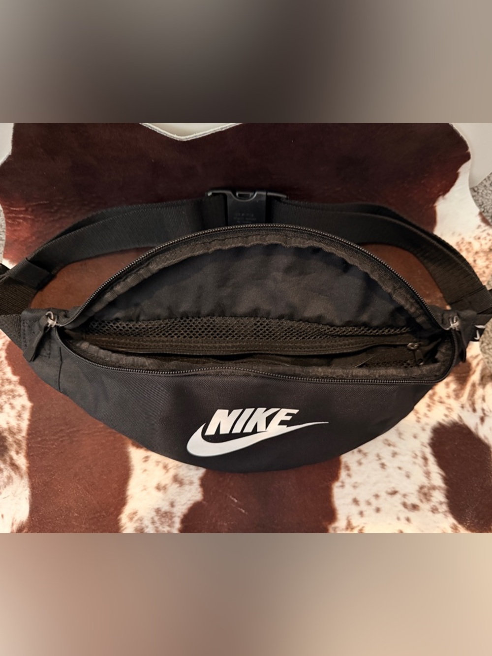 Nike Unisex Heritage Waist Pack 3L | Black - Picture 4 of 10